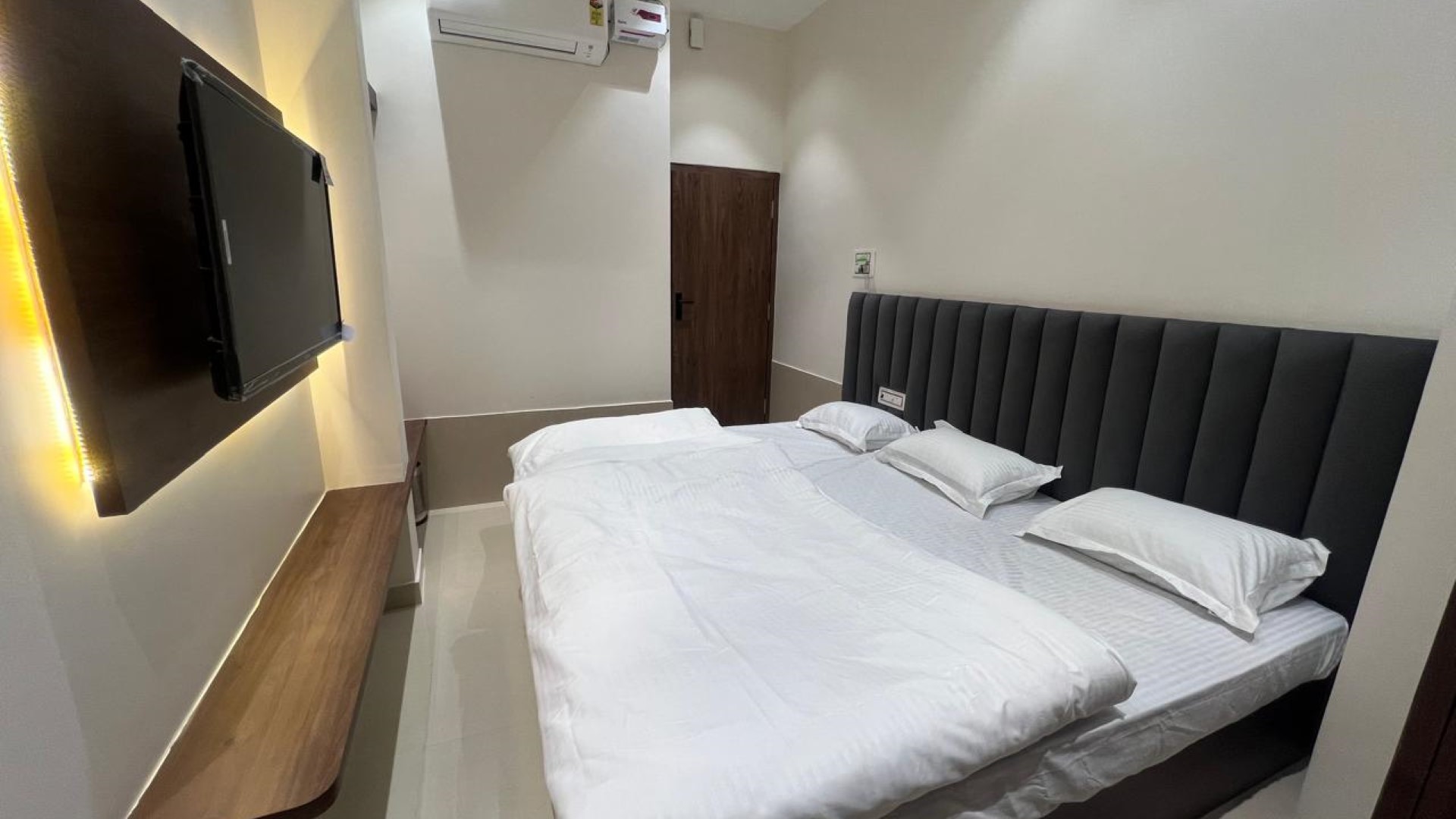Mahant ji Residency Slider Pictures