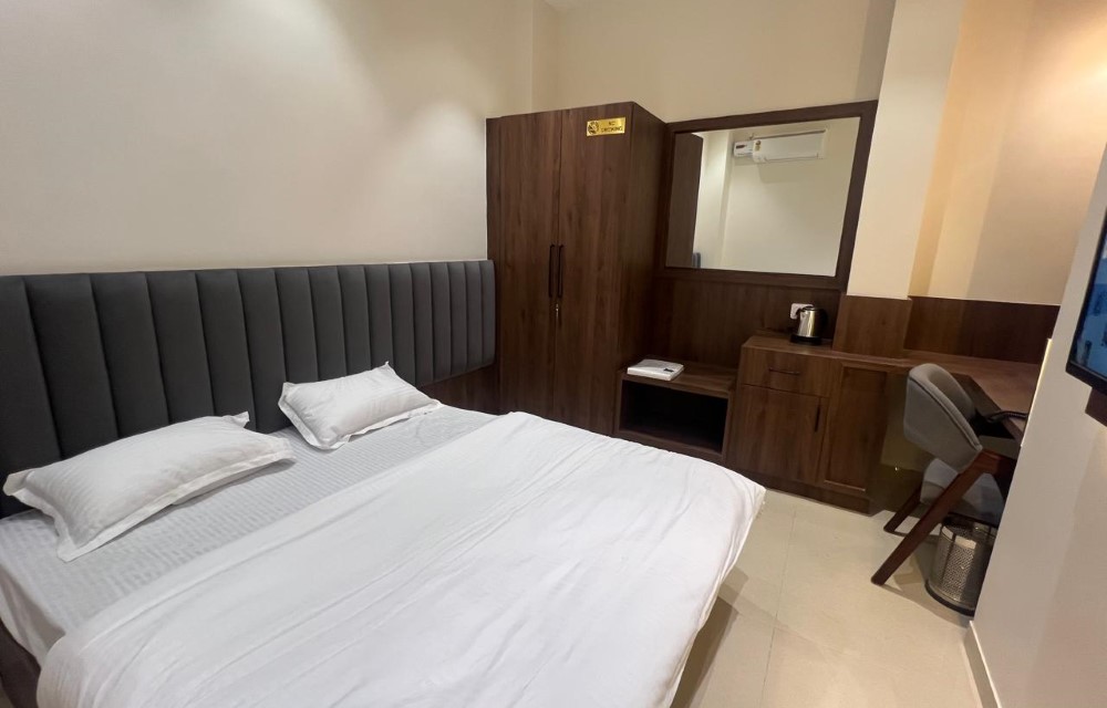 Mahant ji Residency Room Picture